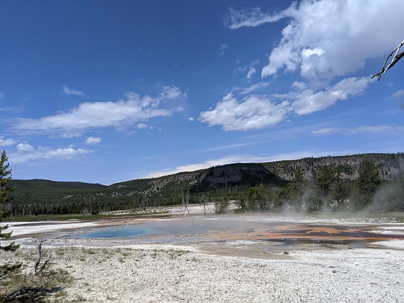 beautiful-view-of-yellowstone-m5m