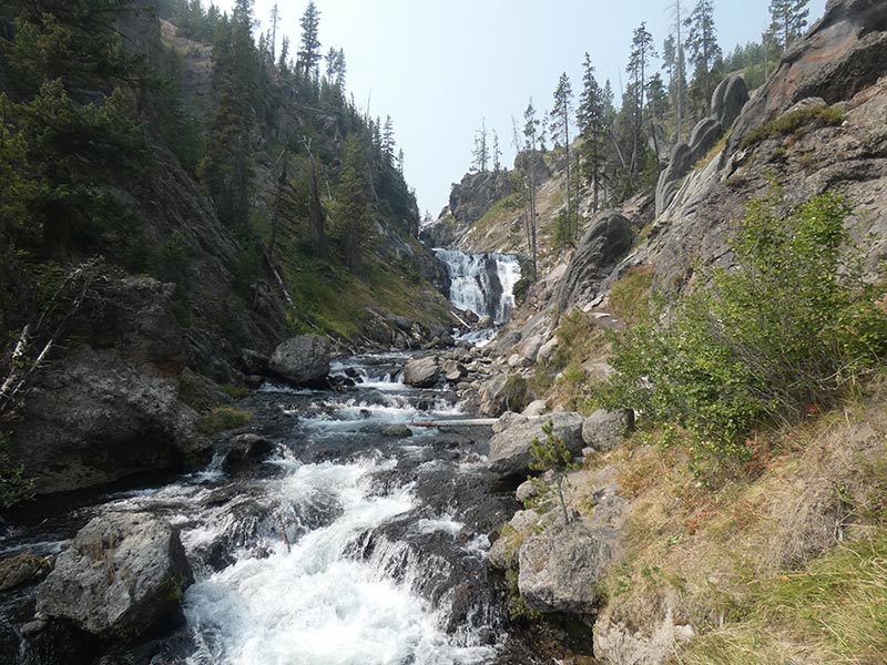 mystic-fall-yellowstone-hiking-x9