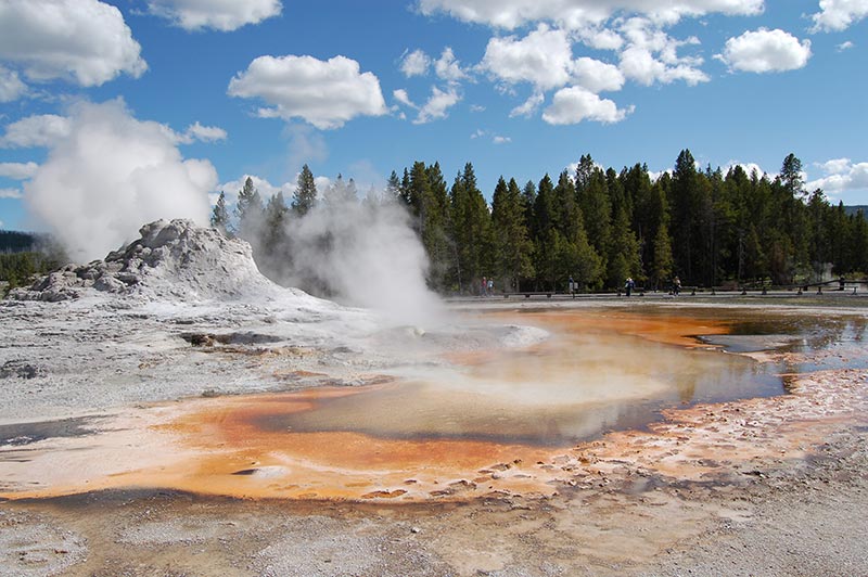 Daisy Geyser Hiking Trail - Shorter Yellowstone Walks and Hikes